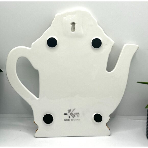 Ceramic Magnolia Flower 2 prong Wall Hanging - Picture 3 of 5